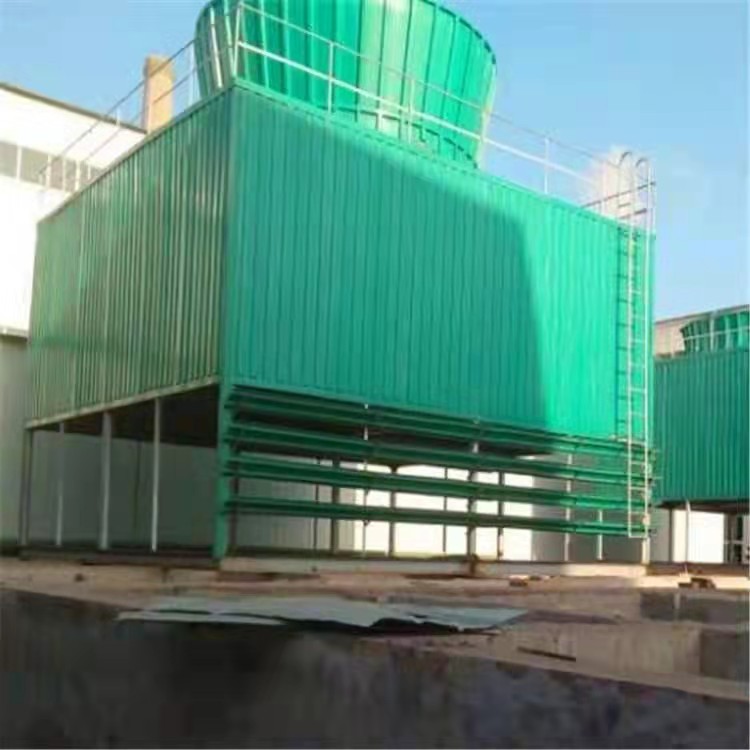 贵州和兴金属制品方形喷雾式冷却塔500吨2台