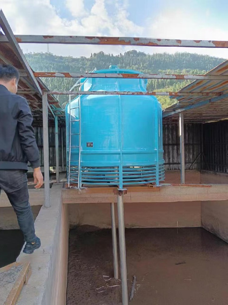 四川古蔺酒厂80吨圆形逆流冷却塔